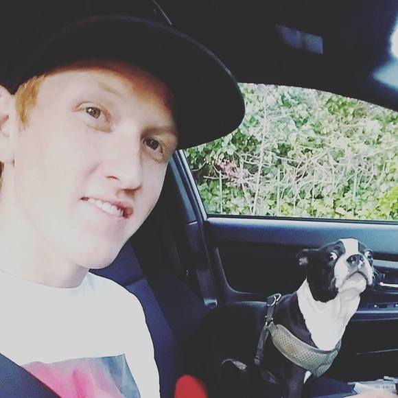 Meet your Posher, Andrew - Picture 1 of 1